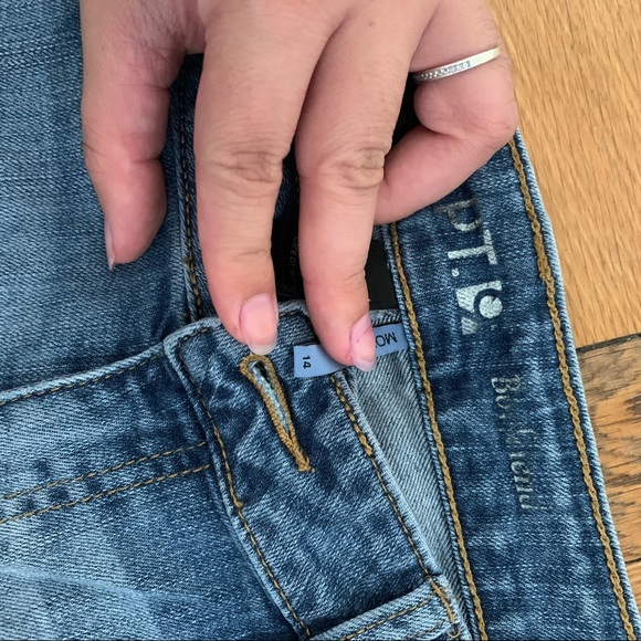 Boyfriend Jeans - Picture 3 of 4